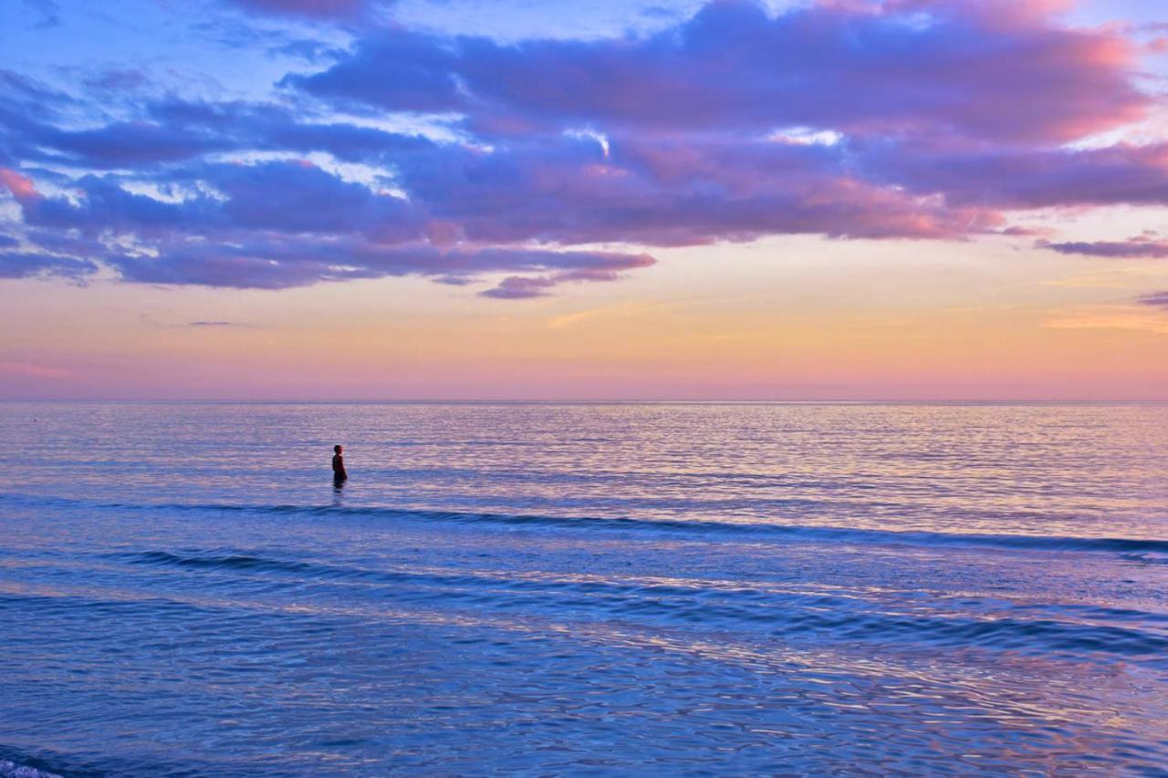 Anna Maria Island Beach Waves ブレイデントン・ビーチ エクステリア 写真